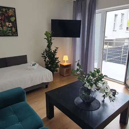 Vesta M52 Free Parking 3*