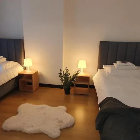 Vesta M52 Free Parking 公寓式酒店 3*