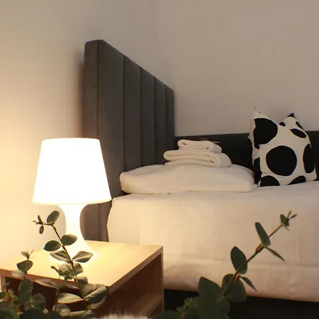 Vesta M52 Free Parking Lägenhetshotell 3*