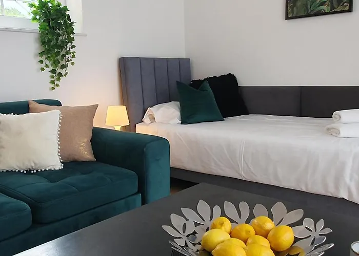 Vesta M52 Free Parking Aparthotel