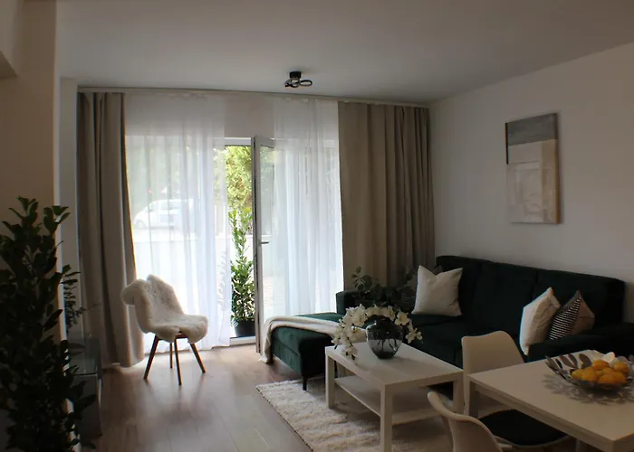 Vesta M52 Free Parking