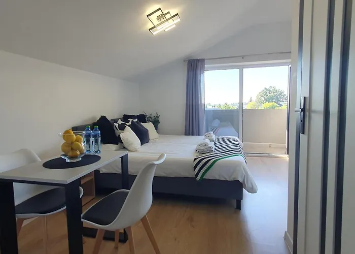 Vesta M52 Free Parking アパートホテル