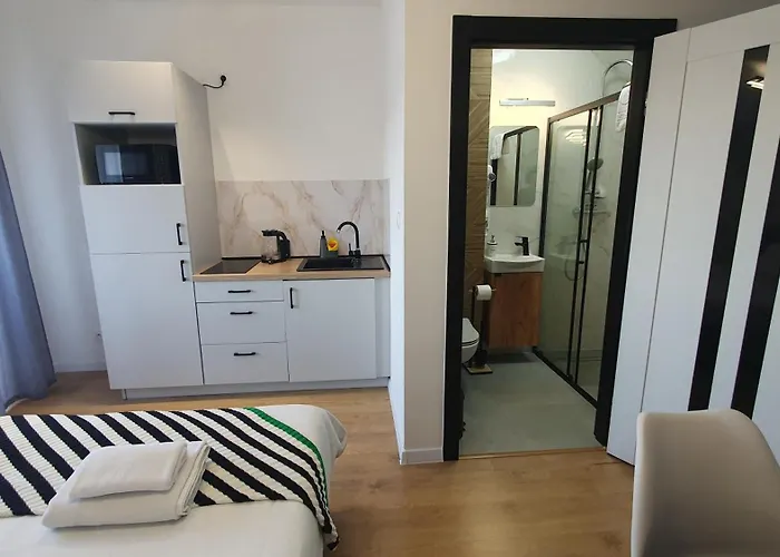 アパートホテル Vesta M52 Free Parking 3*