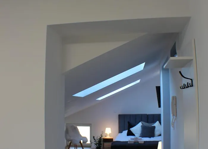 アパートホテル Vesta M52 Free Parking 3*